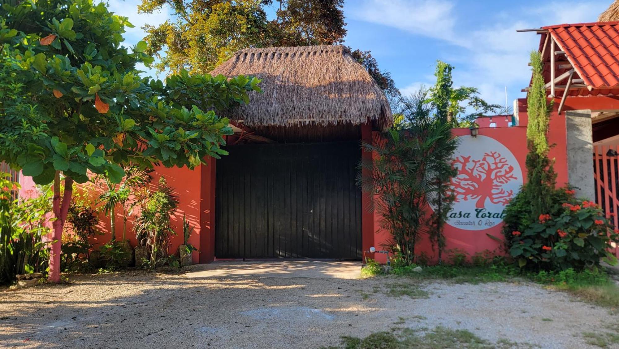 ホテル Casa Coral バカラル エクステリア 写真